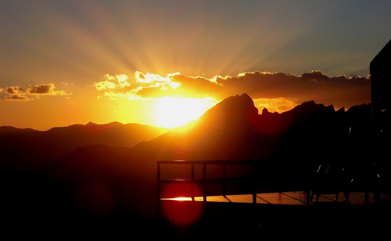 Sonnenaufgang im Hadschar Gebirge