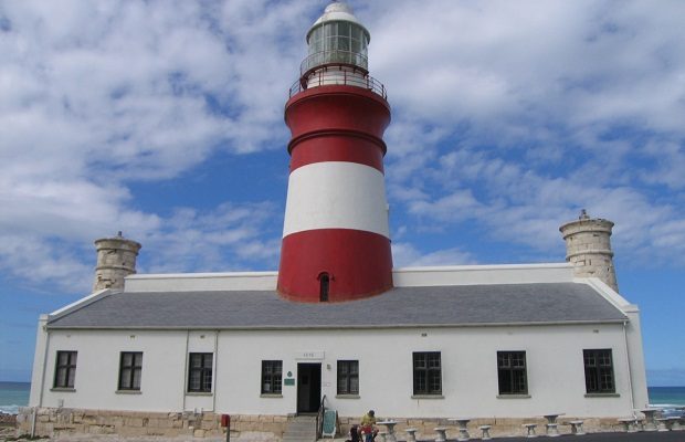 Ein Besuch auf einer Südafrika Rundreise wert - das Cape Agulhas