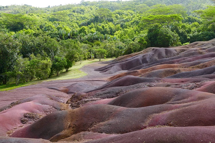 Farbige Erde von Mauritius bei Chamerel