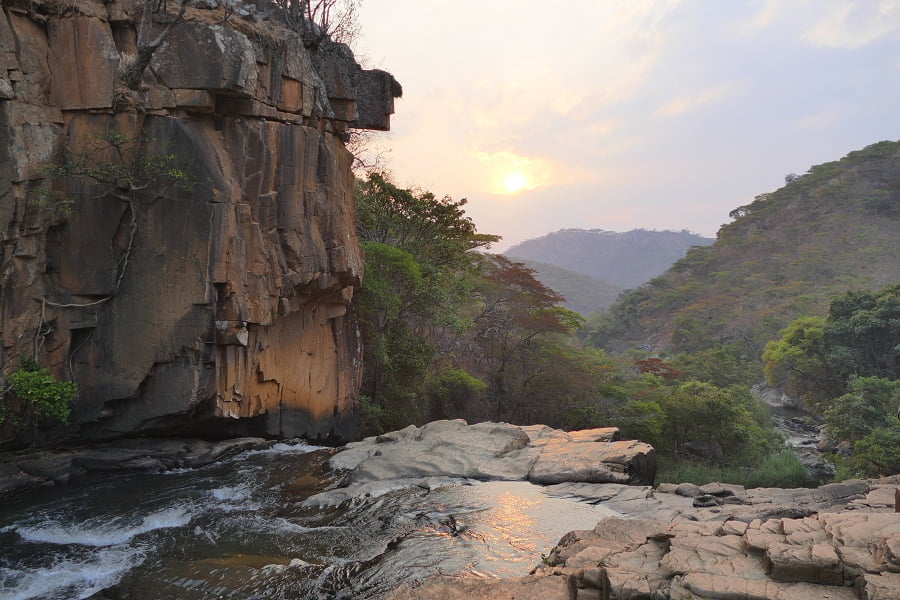 Nyagombe Falls im Sonnenuntergang