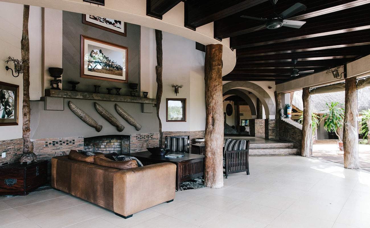 Lounge der Chilo Gorge Safari Lodge