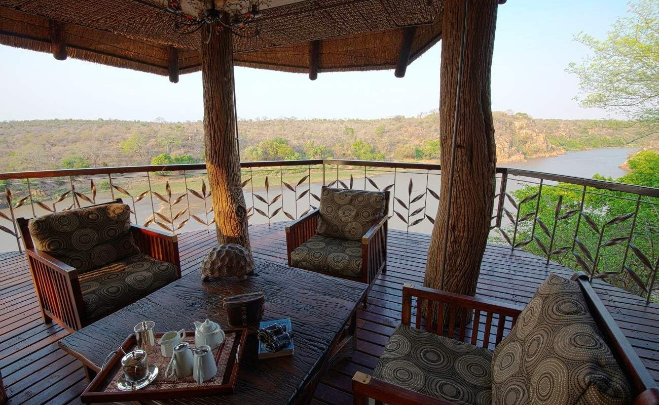 Ausblick von der Chilo Gorge Lodge auf den Save River