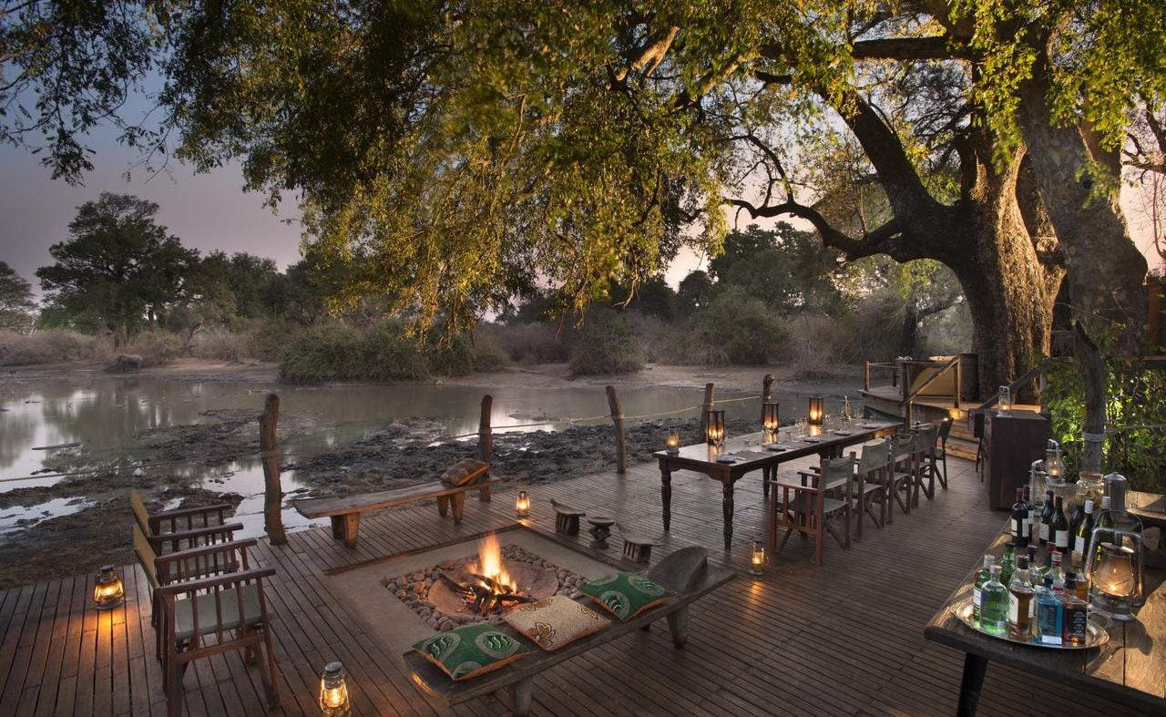 Dinner im Kanga Camp