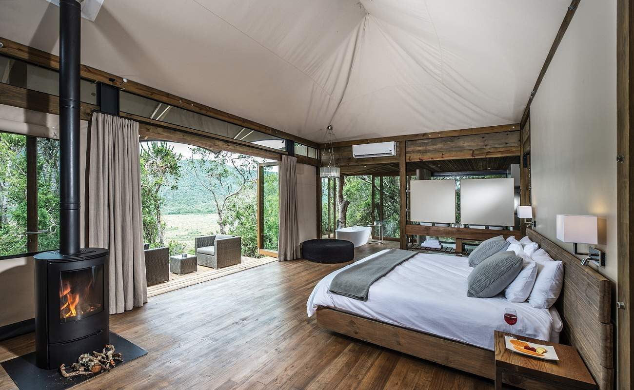Offenes Layout der Suiten im Luxuscamp
