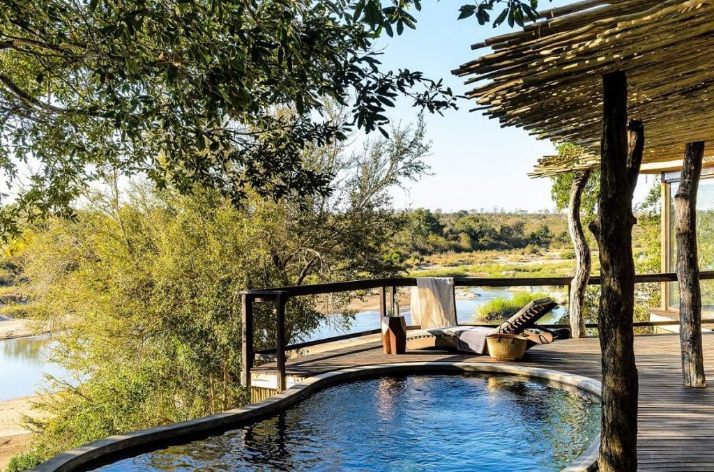 Plungepool einer Suite in Singita Boulders Sabi Sand
