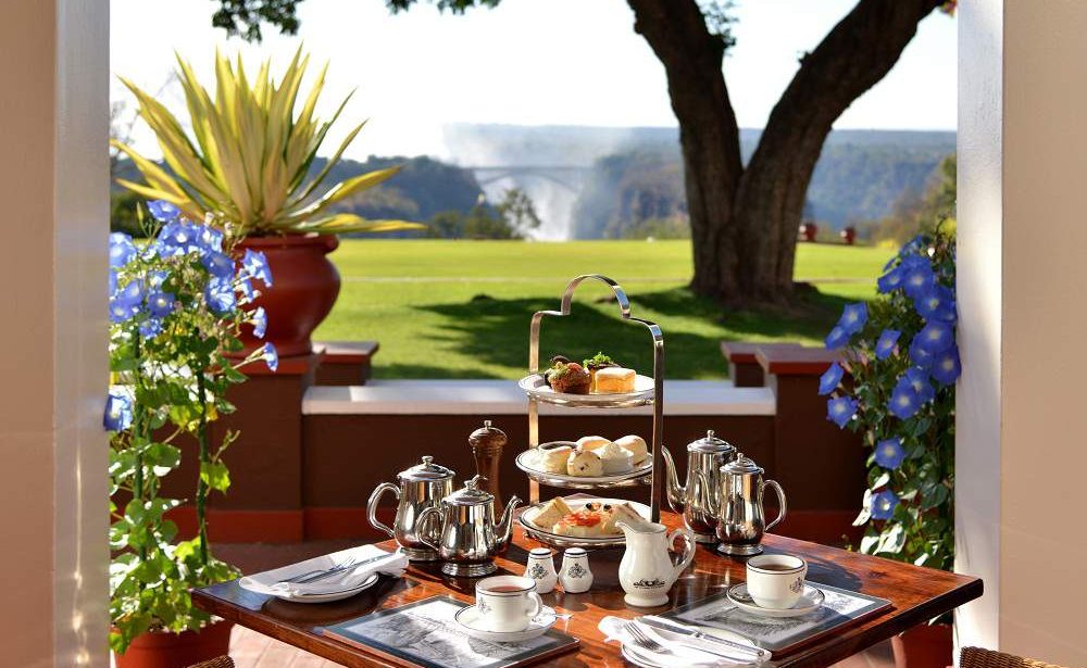 Nachmittagstee im Victoria Falls Hotel in Simbabwe