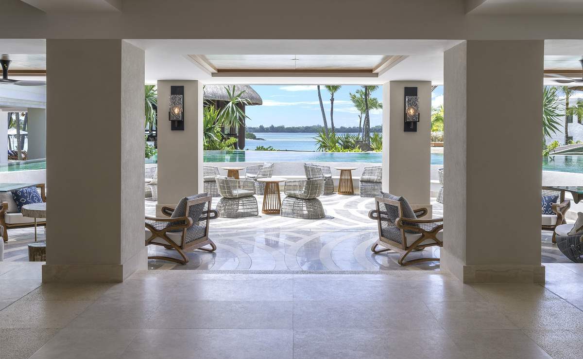 Le Touessrok Lobby mit Poolblick