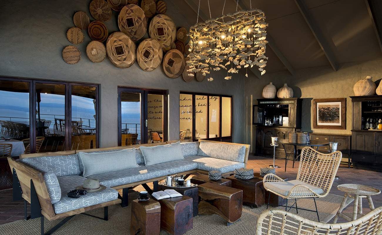 Lounge der Luxuslodge am Lake Kariba