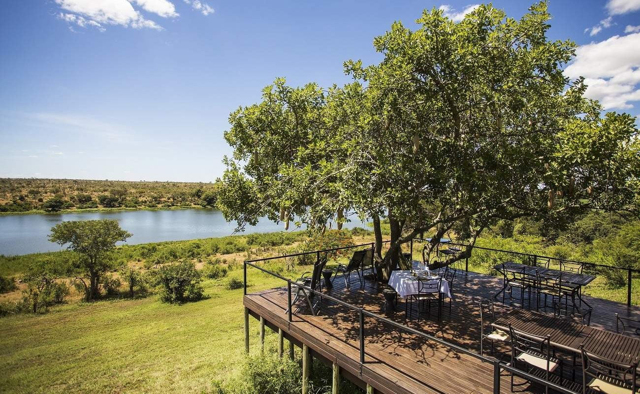 Aussichtsplattform der Luxuslodge