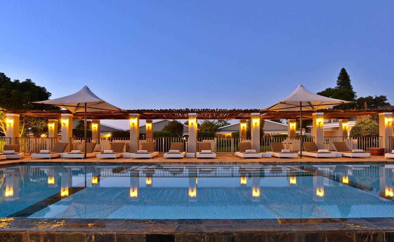 Pool der Riverdene Lodge