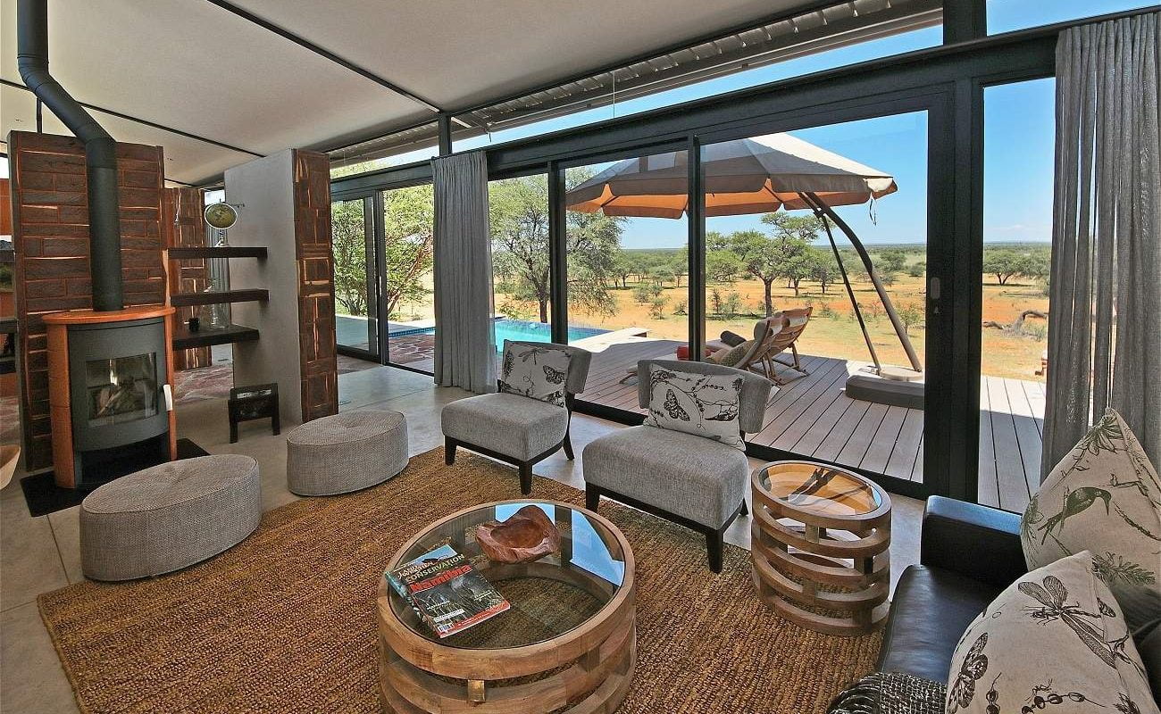 Lounge der Villa Warthog