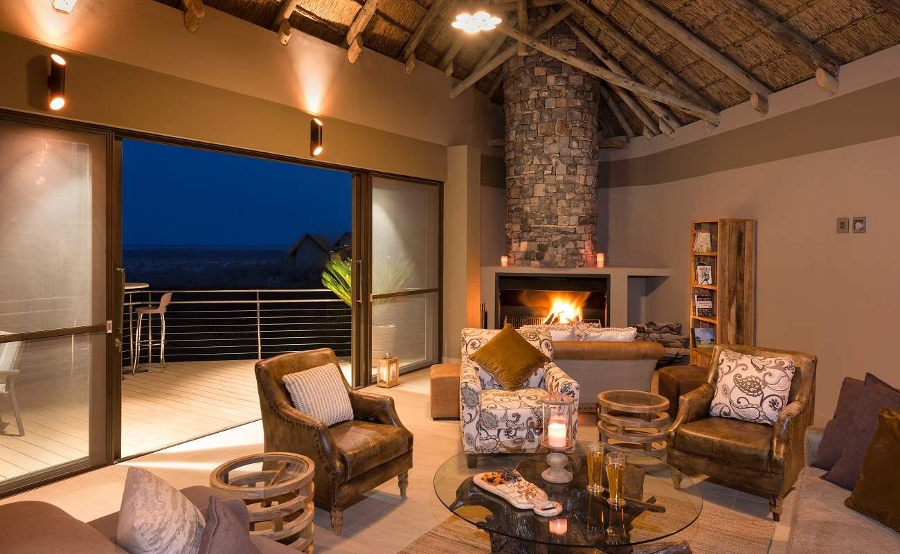 Lounge im Haupthaus von Safarihoek