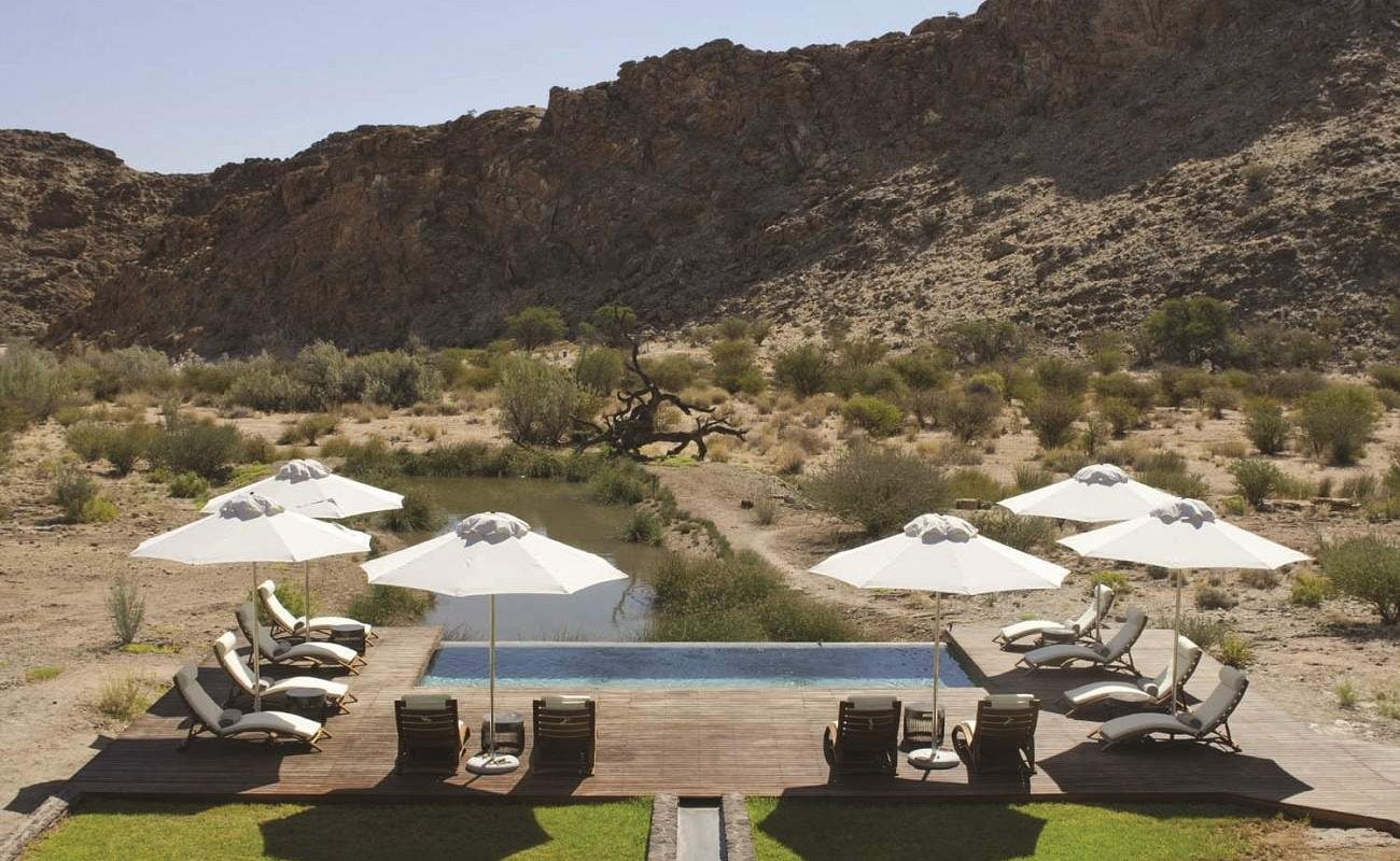 Pool der Tutwa Desert Lodge