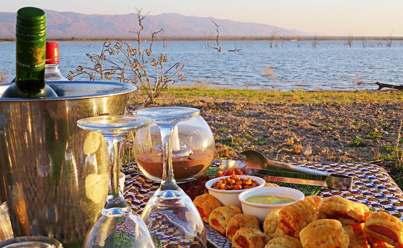 Sundowner am Lake Kariba