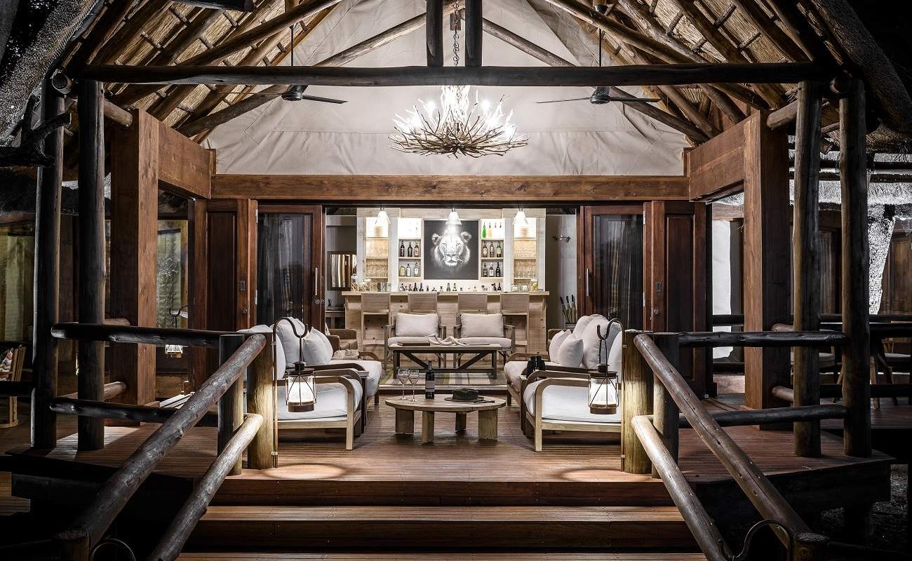 Geoffrey Kent Luxury Suite