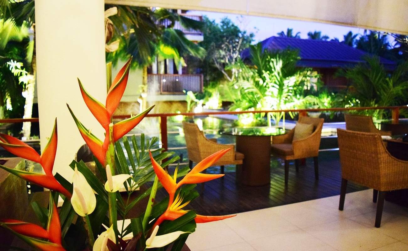 Pond Restaurant in Dhevatara Beach