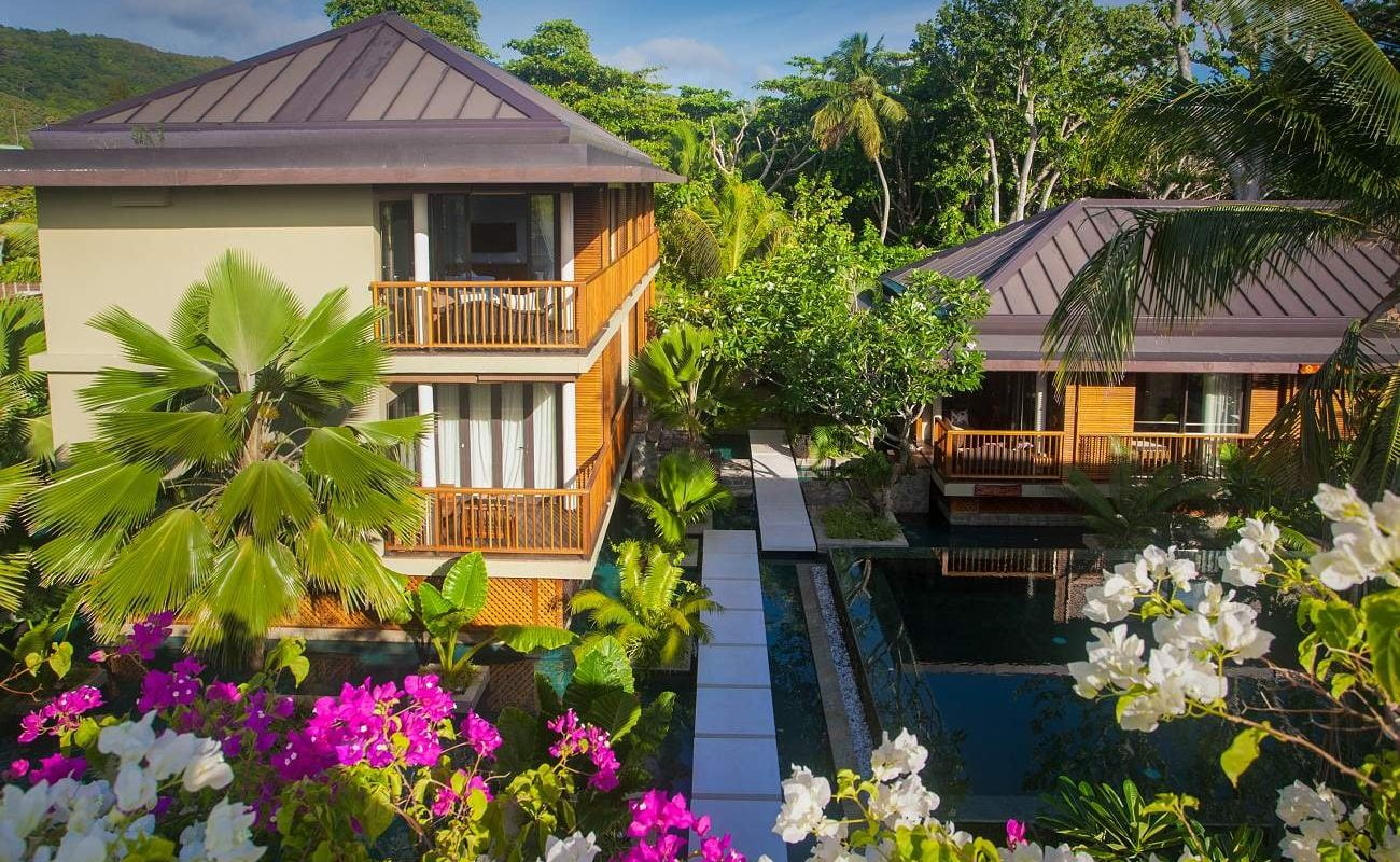 Die Suiten im Garten von Dhevatara Beach