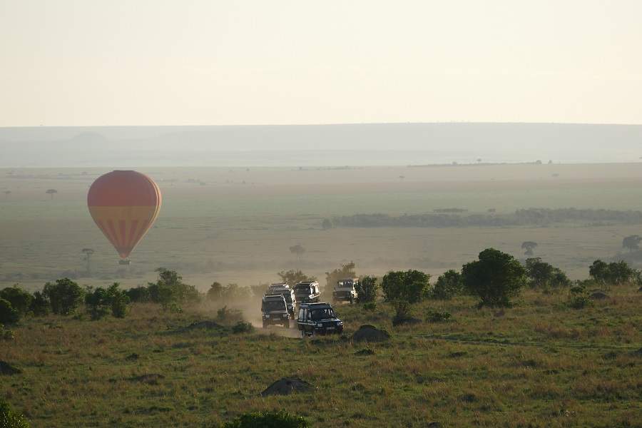 Jeeps Heißluftballon Masai Mara