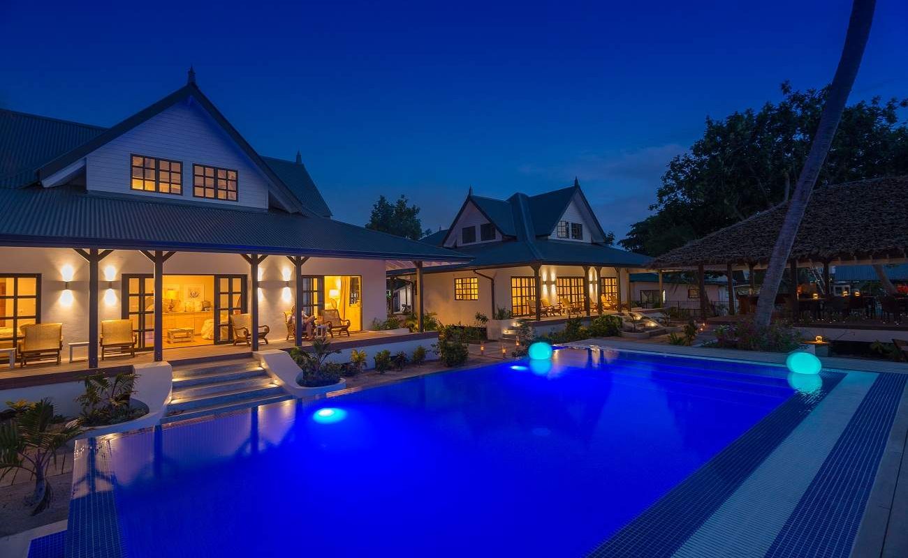 Der Pool des Boutiquehotels auf La Digue