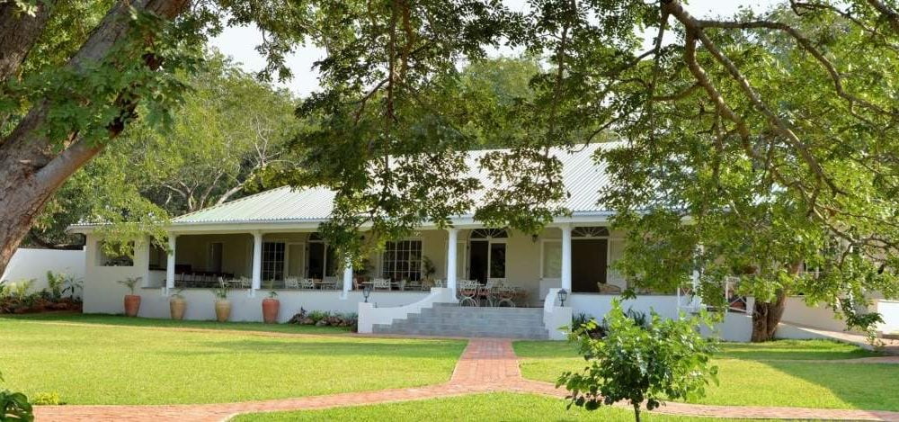 Buchen Sie die Batonka Guest Lodge mit Afrika Spezialist Genuss Touren