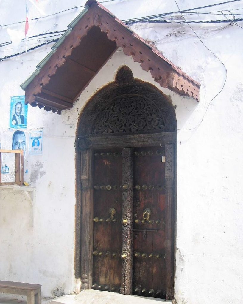 Indische Tür in Stone Town