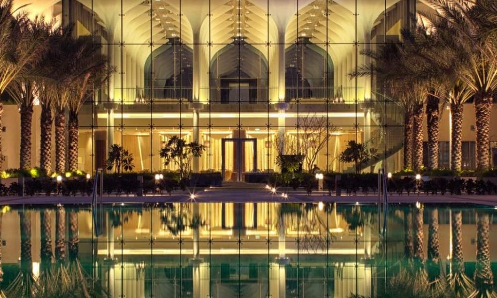 Buchen Sie das Kempinski Hotel Muscat mit Oman Spezialist Genuss Touren