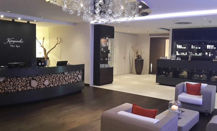 Spa Rezeption Kempinski Das Tirol