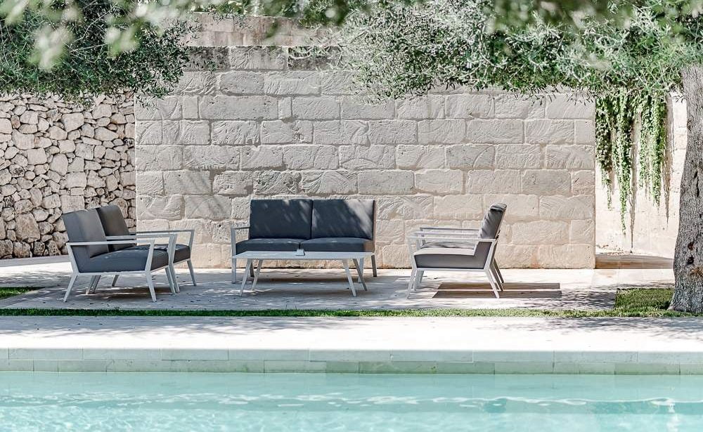 Am Pool des La Fiermontina Urban Resort in Lecce