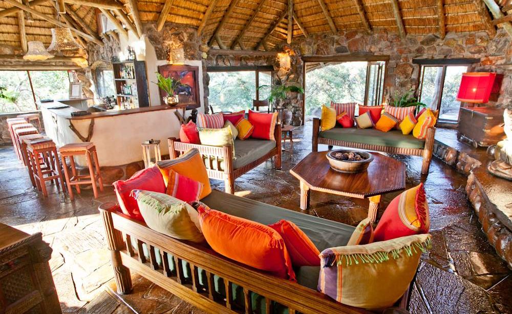 Bar und Lounge von Ant's Hill