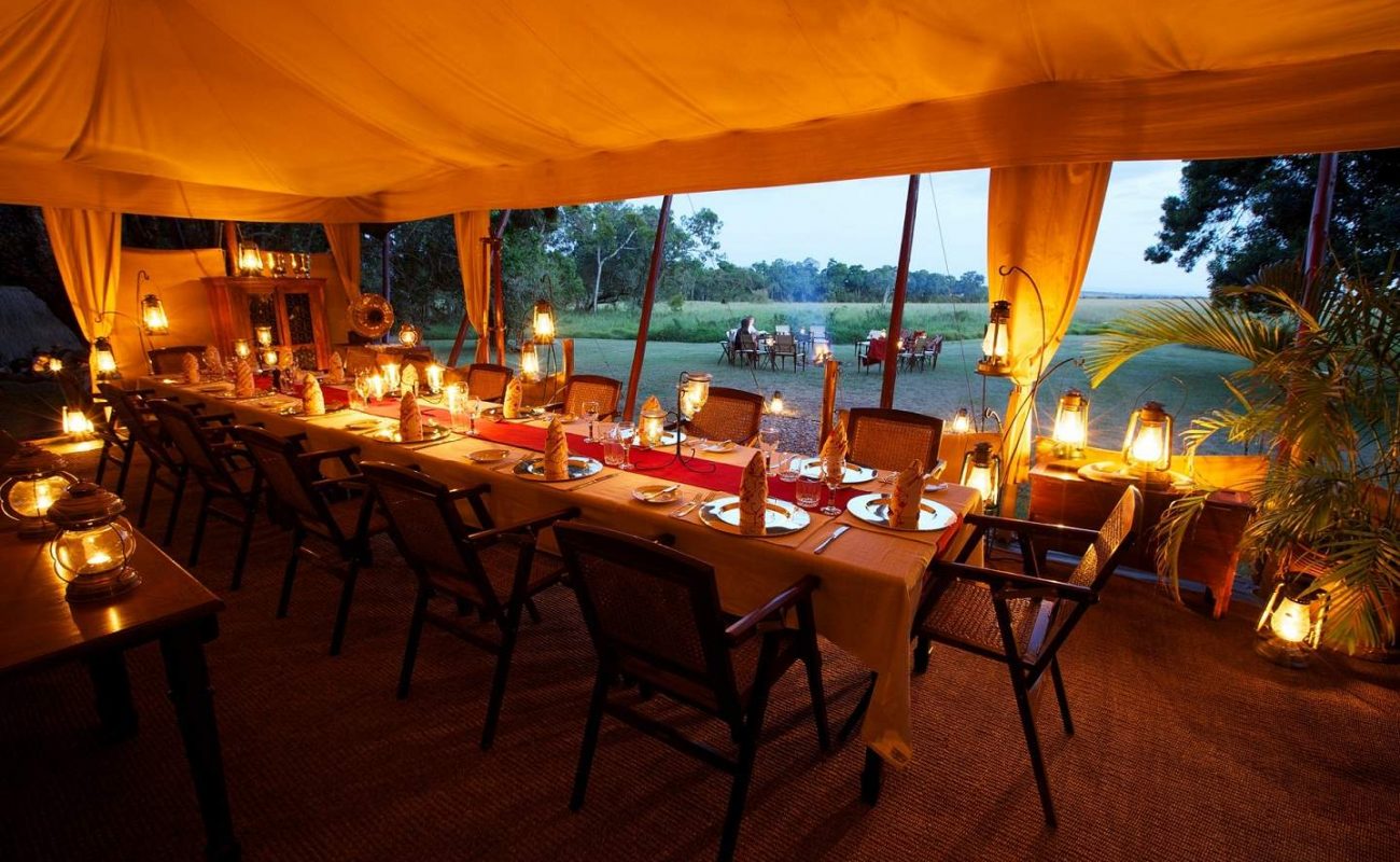 Abendessen im Elephant Pepper Camp