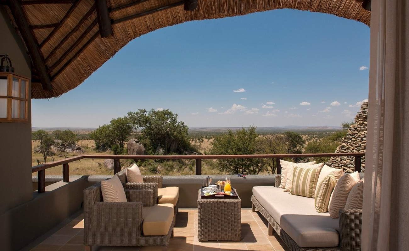 Terrasse der Horizon Rooms der Safari Lodge