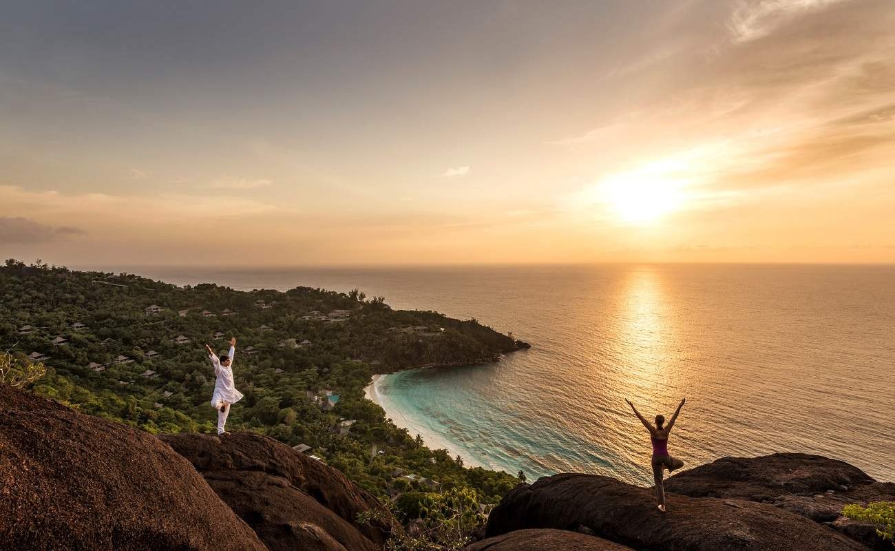 Yoga im Hilltop Spa des Four Seasons