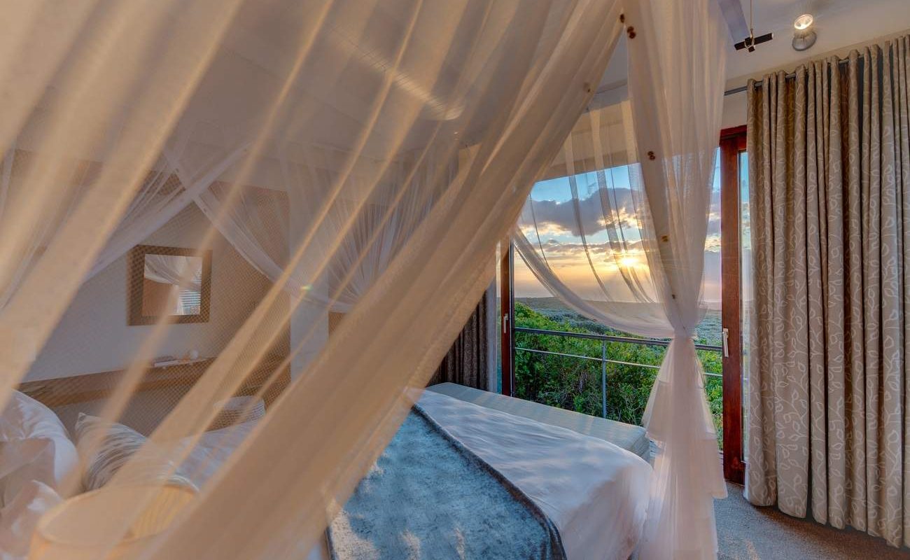 Schlafzimmer einer Luxury Suite, Grootbos Forest
