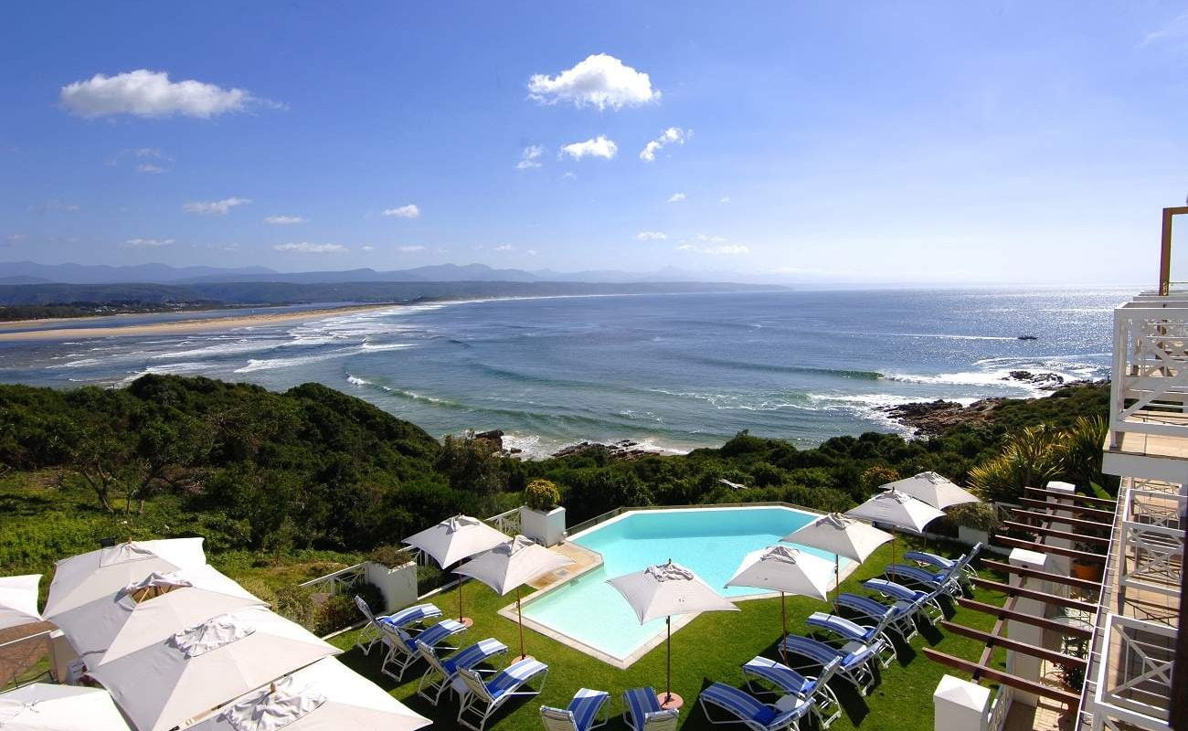 Blick vom Pool auf das Meer im The Plettenberg