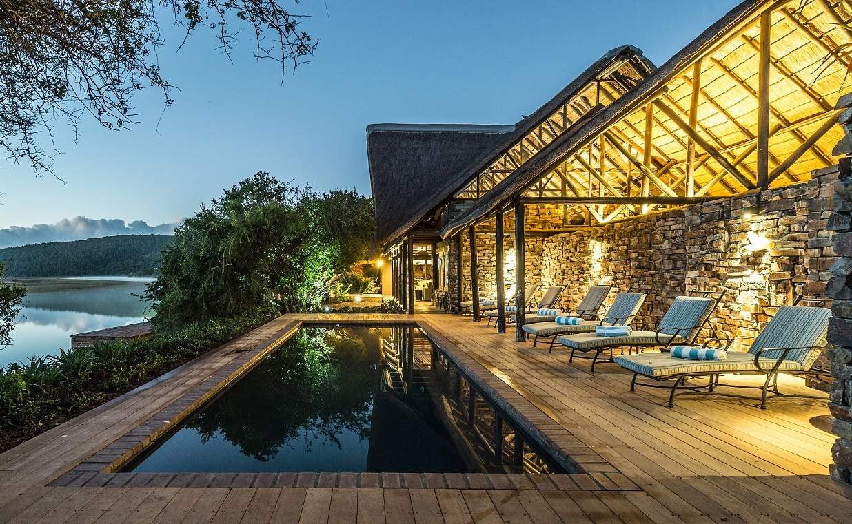 Pool der Kariega River Lodge