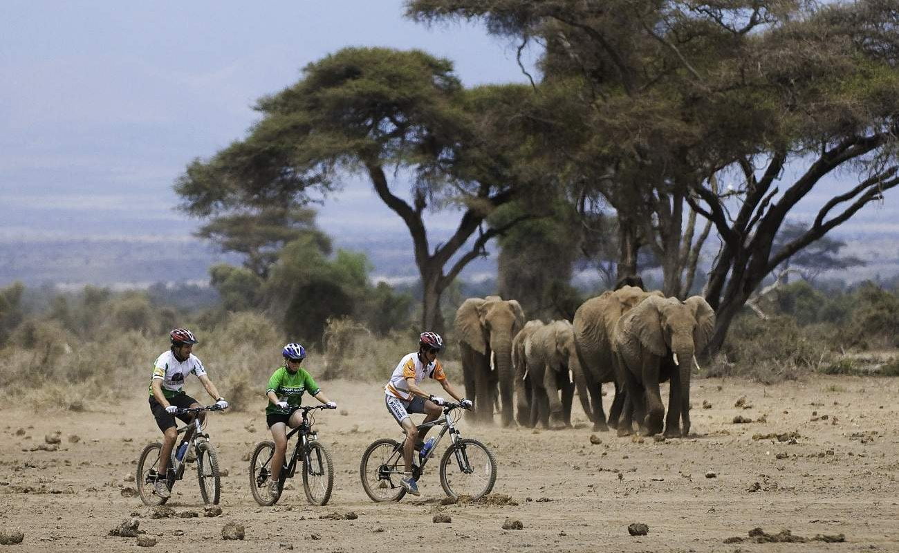 Mountainbiken in den Chyulu Hills