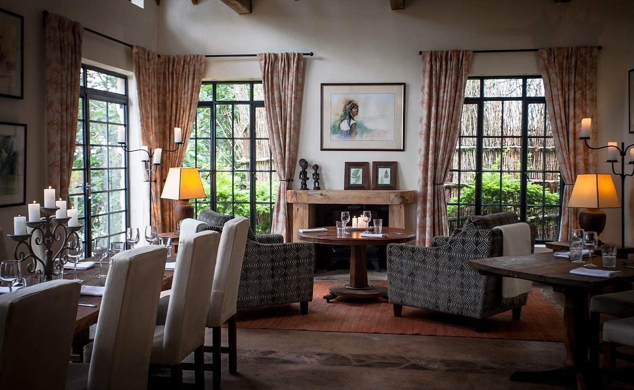 Speisezimmer der Gorilla Forest Lodge