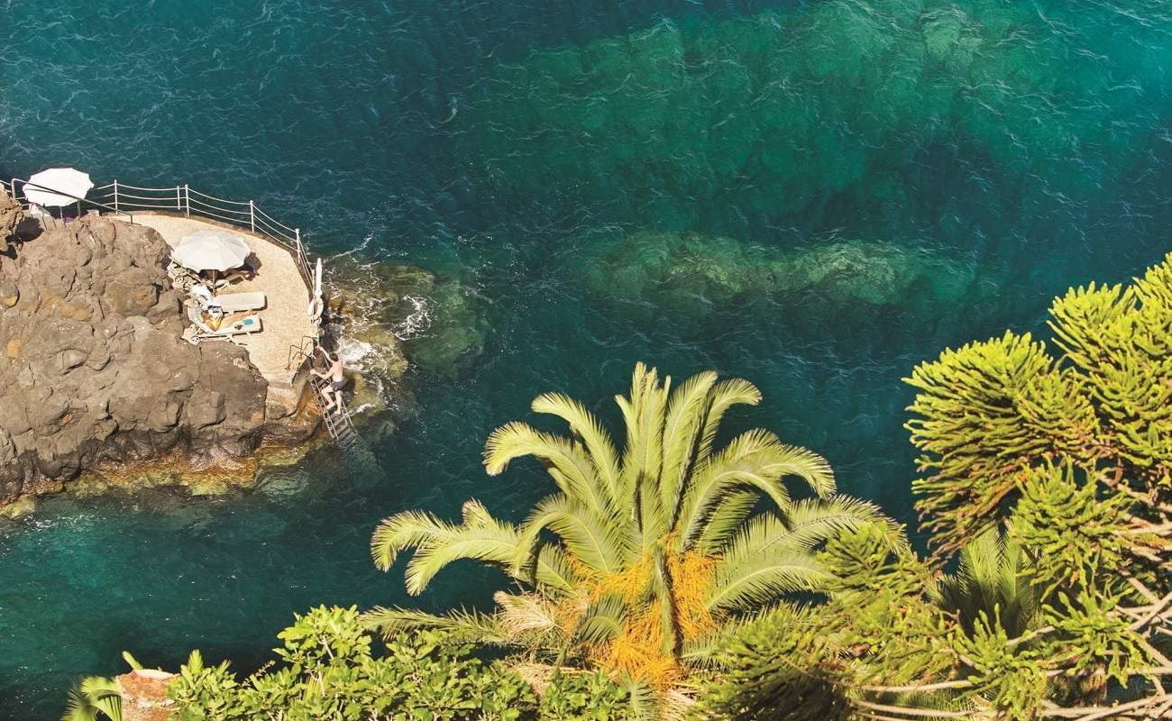 Die Badeplattform des Luxushotels auf Madeira