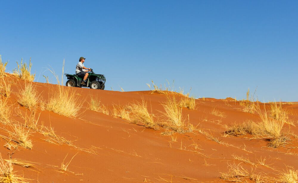 Quadbiken - eine der Aktivitäten des Luxuscamps von Natural Selection