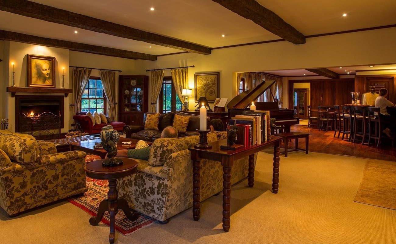 Lounge und Bar im The Manor