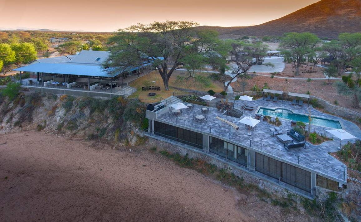 Haupthaus des Epako Safari Lodge