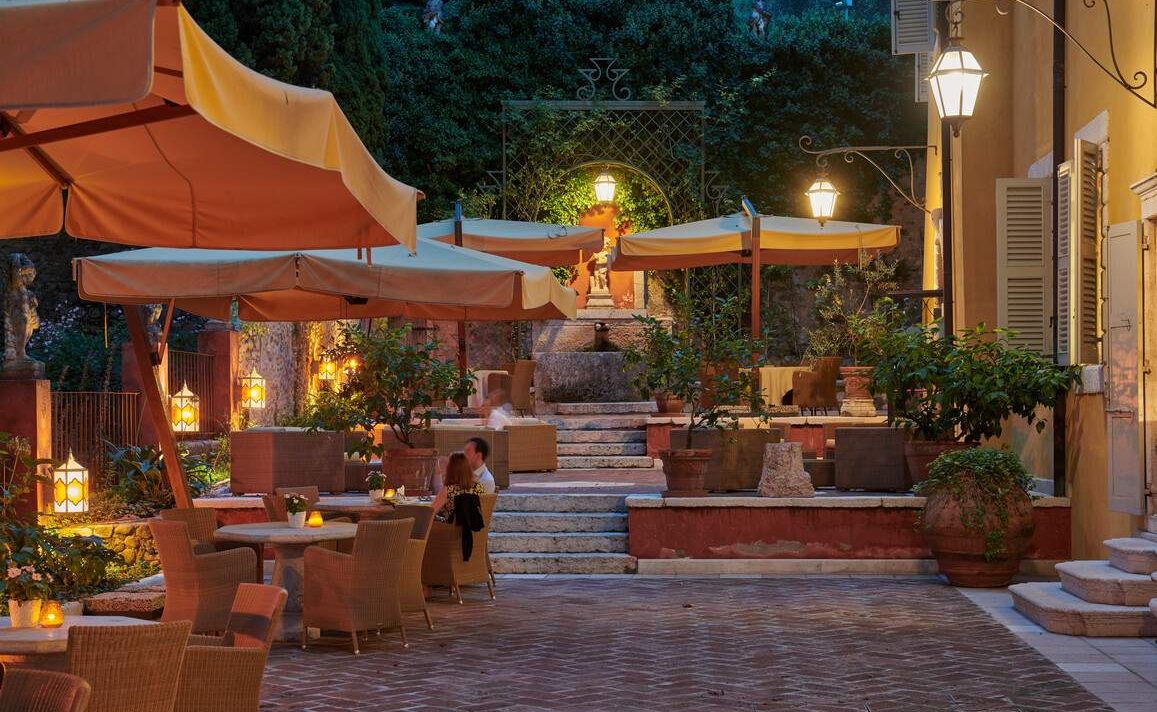 Im romantischen Innenhof der Villa Cordevigo