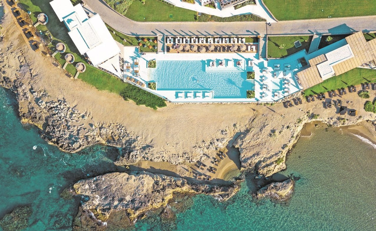 Hauptpool des Luxushotel Abaton auf Kreta