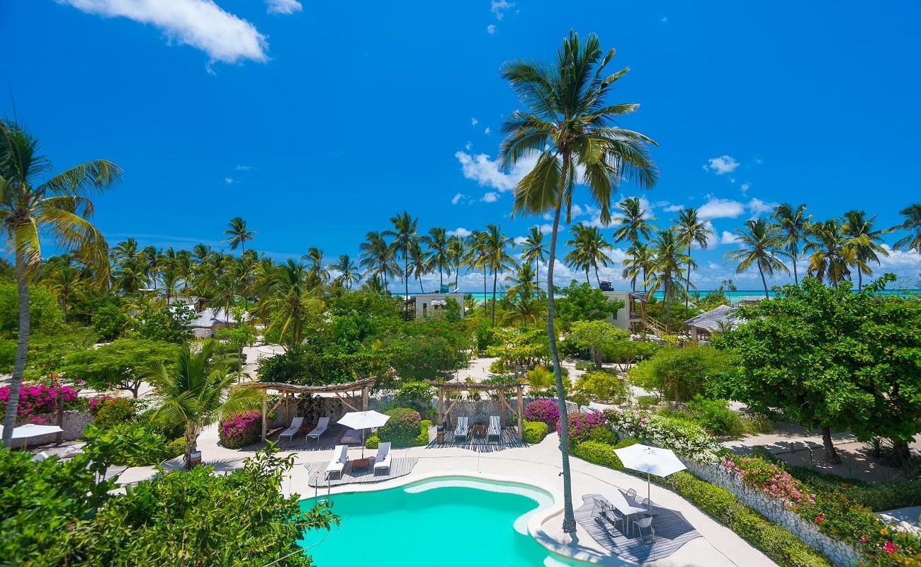 Hauptpool im White Sand Luxury Villas & SPA