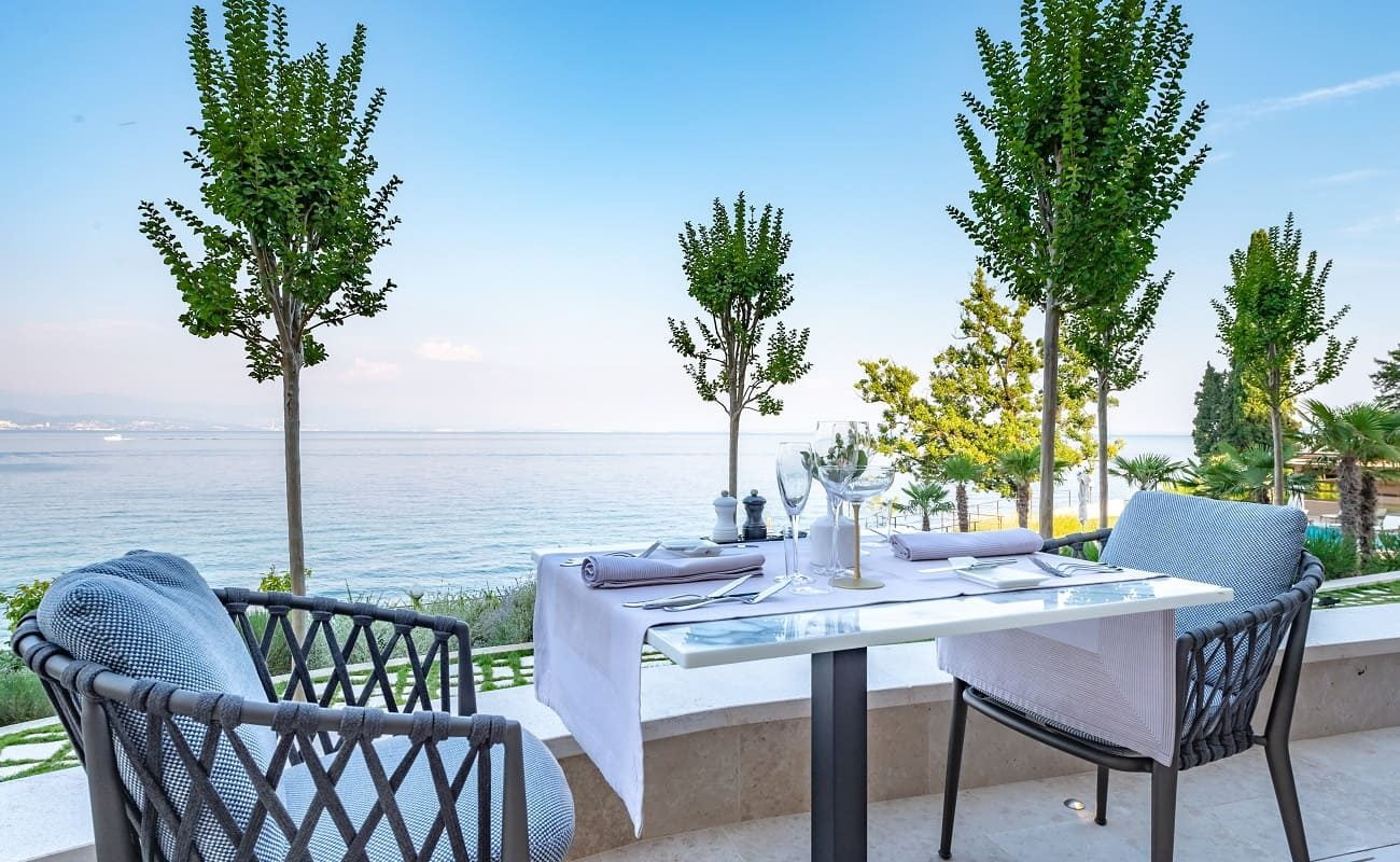 Terrasse des Nobilion, Ikador