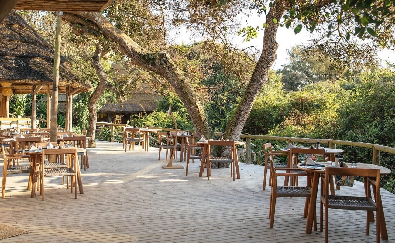 Veranda der Thonga Beach Lodge