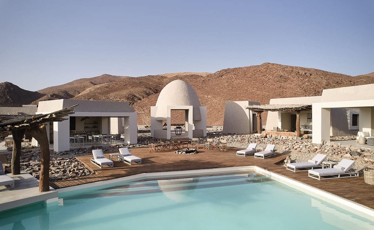 Okahirongo Elephant Lodge, Haupthaus und Pool