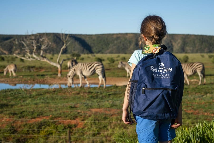Kinder auf Safari in Südafrika