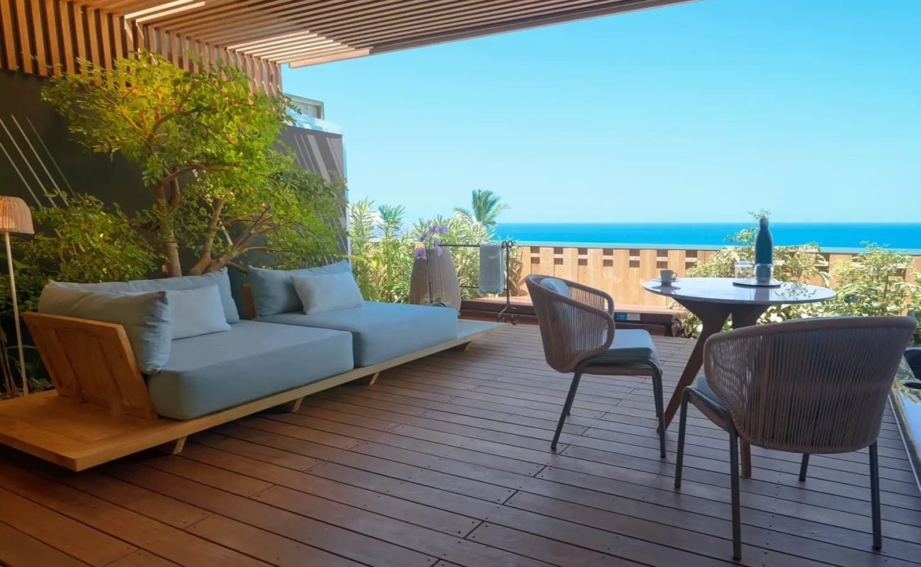 Terrasse einer Suite im Blue Margouillat