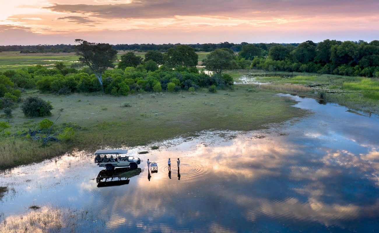 Flugsafari Linyanti - Khwai - Okavango Delta Khwai Pirschfahrt Sundowner Khwai Community Area